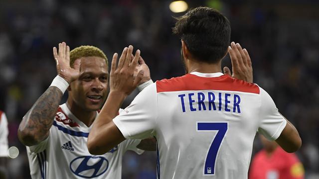 Lyon en 4-3-3 avec Depay en pointe et Terrier à gauche