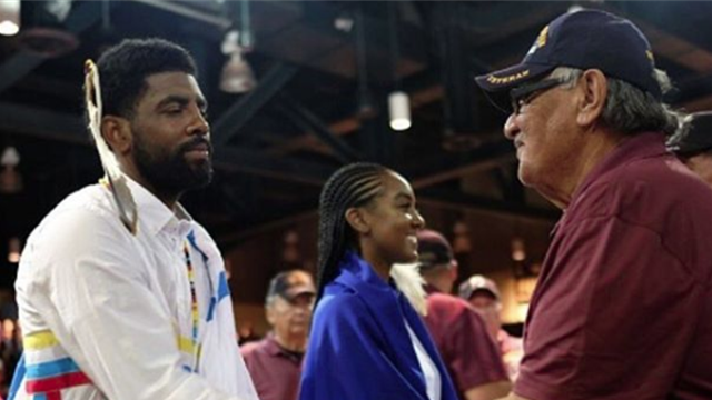 Kyrie Irving? No, "Piccola Montagna": il play dei Celtics entra nella tribù dei Sioux