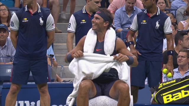 "C'est possible d'avoir un ventilateur ?" : Quand Nadal et l'arbitre ne se comprennent pas "C'est possible d'avoir un ventilateur ?" : Quand Nadal et l'arbitre ne se comprennent pas
