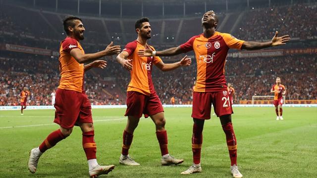 Galatasaray'a Emre Akbaba'dan kötü haber