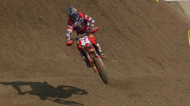 Herlings stravince anche gara-2 in Turchia, manche infernale per Cairoli che chiude 15° Herlings stravince anche gara-2 in Turchia, manche infernale per Cairoli che chiude 15°