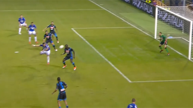 La talonnade acrobatique de Quagliarella : un geste dingue qui a enfoncé un peu plus Naples