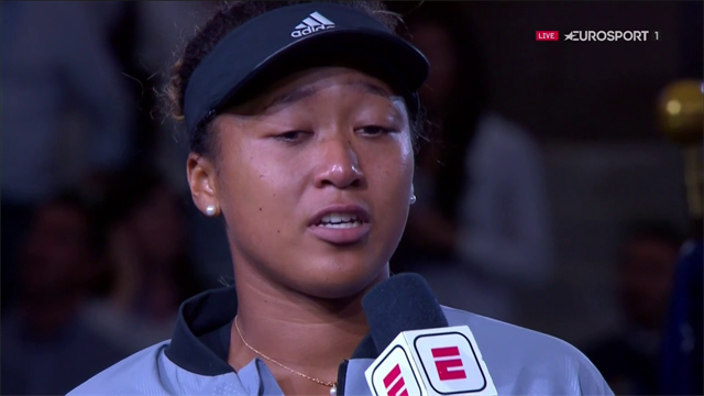 Tårögd Osaka ber om ursäkt till publiken fefter att ha slagit Williams Tårögd Osaka ber om ursäkt till publiken fefter att ha slagit Williams