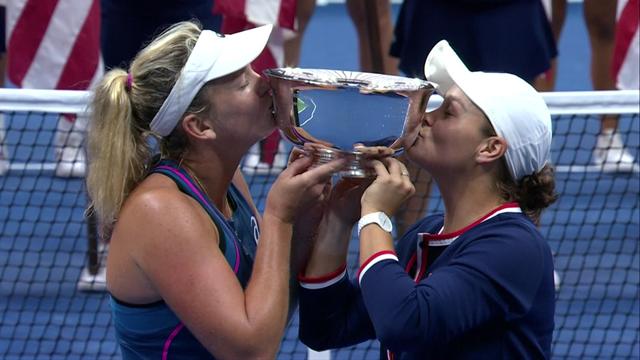 ABD Açık çift kadınlar: Ashleigh Barty/CoCo Vandeweghe - Timea Babos/Kristina Mladenovic (Özet) ABD Açık çift kadınlar: Ashleigh Barty/CoCo Vandeweghe - Timea Babos/Kristina Mladenovic (Özet)