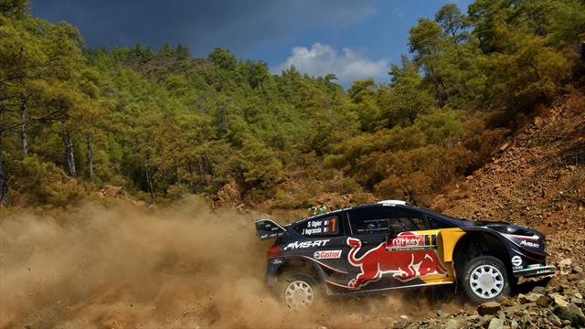 Neuville et Ogier au coude-à-coude