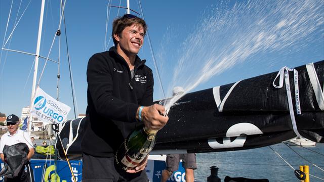La victoire en poche, Simon s'envole vers le tour du monde