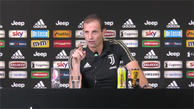 Allegri: "Dybala deve mettersi in discussione, ma su di lui troppe pressioni" Allegri: "Dybala deve mettersi in discussione, ma su di lui troppe pressioni"