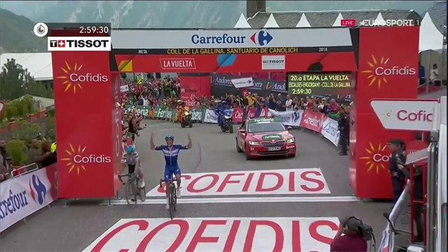 Tutta la gioia di Enric Mas! Tappa e 2° posto nella generale. A Simon Yates la Vuelta Tutta la gioia di Enric Mas! Tappa e 2° posto nella generale. A Simon Yates la Vuelta