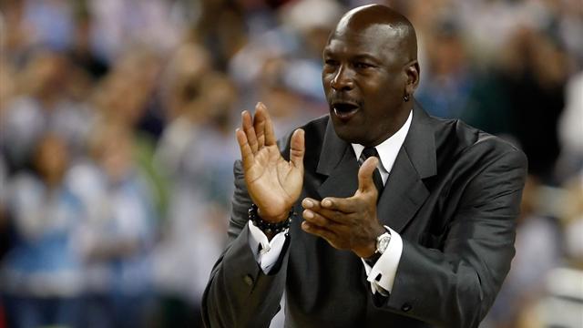 Michael Jordan è sempre grande: dona 2 milioni per le vittime dell'uragano Florence
