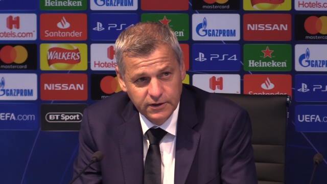 "L'ambition de jouer et ne pas se contenter de défendre" : Genesio détaille son plan victorieux "L'ambition de jouer et ne pas se contenter de défendre" : Genesio détaille son plan victorieux
