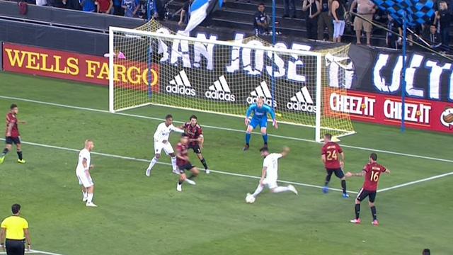 Martinez améliore son record de buts et sauve Atlanta Martinez améliore son record de buts et sauve Atlanta