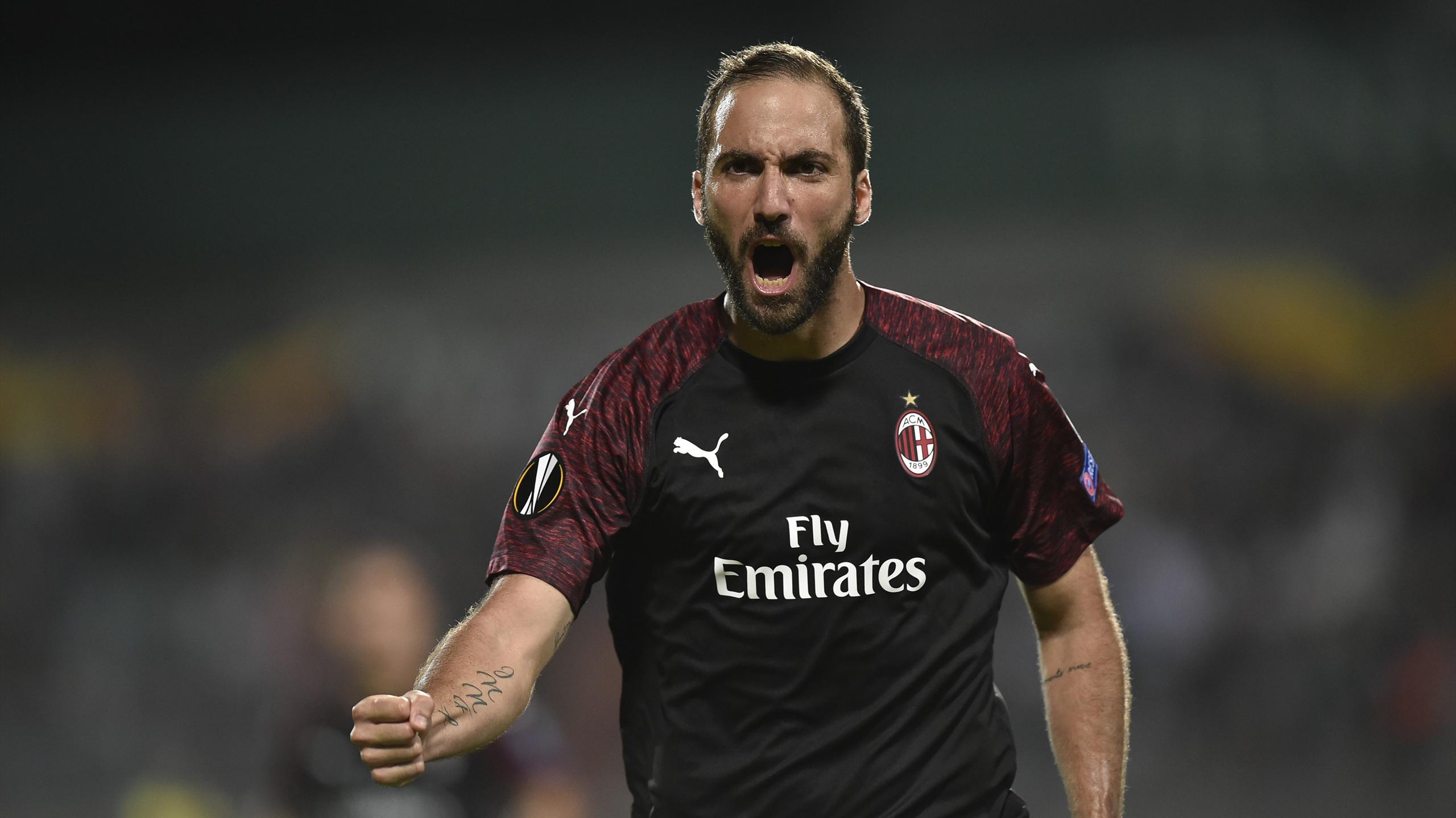 Seconda Maglia AC Milan GONZALO HIGUAIN Seconda Maglia AC Milan GONZALO HIGUAIN