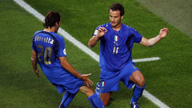 Alberto Gilardino posa il violino, quell'esultanza nata a cena con Marchionni Alberto Gilardino posa il violino, quell'esultanza nata a cena con Marchionni