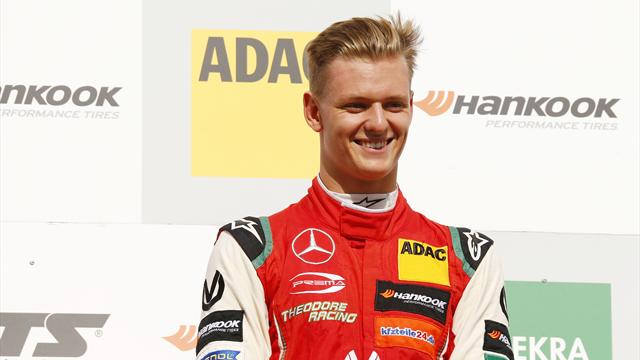 Schumacher holt dritte Pole Position in Serie