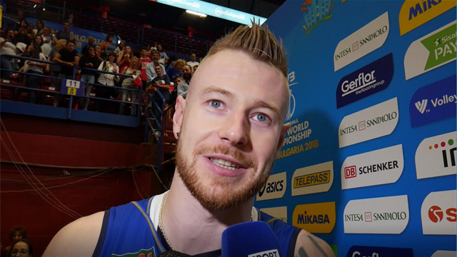 Zaytsev: "Che figata il pubblico di Milano! Stiamo facendo tifare tante persone" Zaytsev: "Che figata il pubblico di Milano! Stiamo facendo tifare tante persone"
