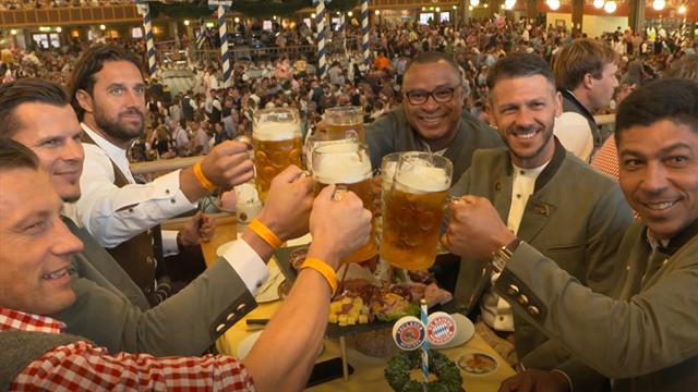 Bayern-Legenden auf der Wiesn: "Mit Bier spreche ich besser deutsch" Bayern-Legenden auf der Wiesn: "Mit Bier spreche ich besser deutsch"