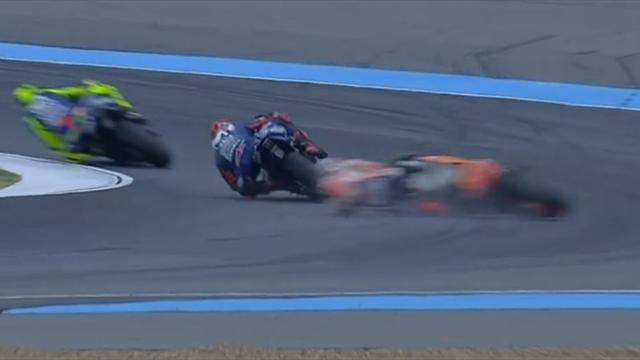 Alors qu'il retrouvait le groupe de tête, Pedrosa a freiné trop tard et tout perdu Alors qu'il retrouvait le groupe de tête, Pedrosa a freiné trop tard et tout perdu