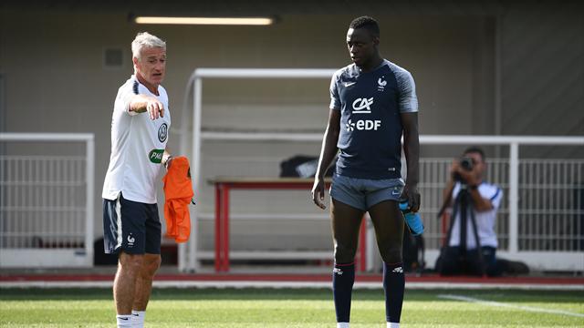 Benjamin Mendy rappelé à l'ordre par Didier Deschamps Benjamin Mendy rappelé à l'ordre par Didier Deschamps