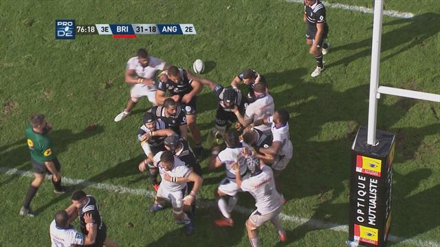 Rudelbildung beim Rugby: Doppel-Rot nach Massenschlägerei Rudelbildung beim Rugby: Doppel-Rot nach Massenschlägerei