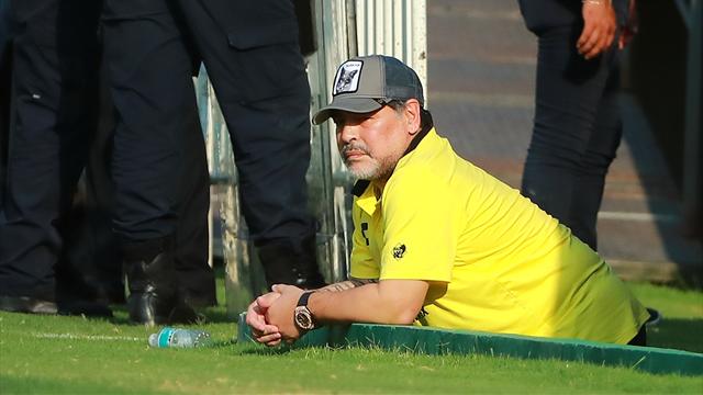 Maradona "Messi? Impossibile considerare leader uno che va in bagno 20 volte prima di una partita"