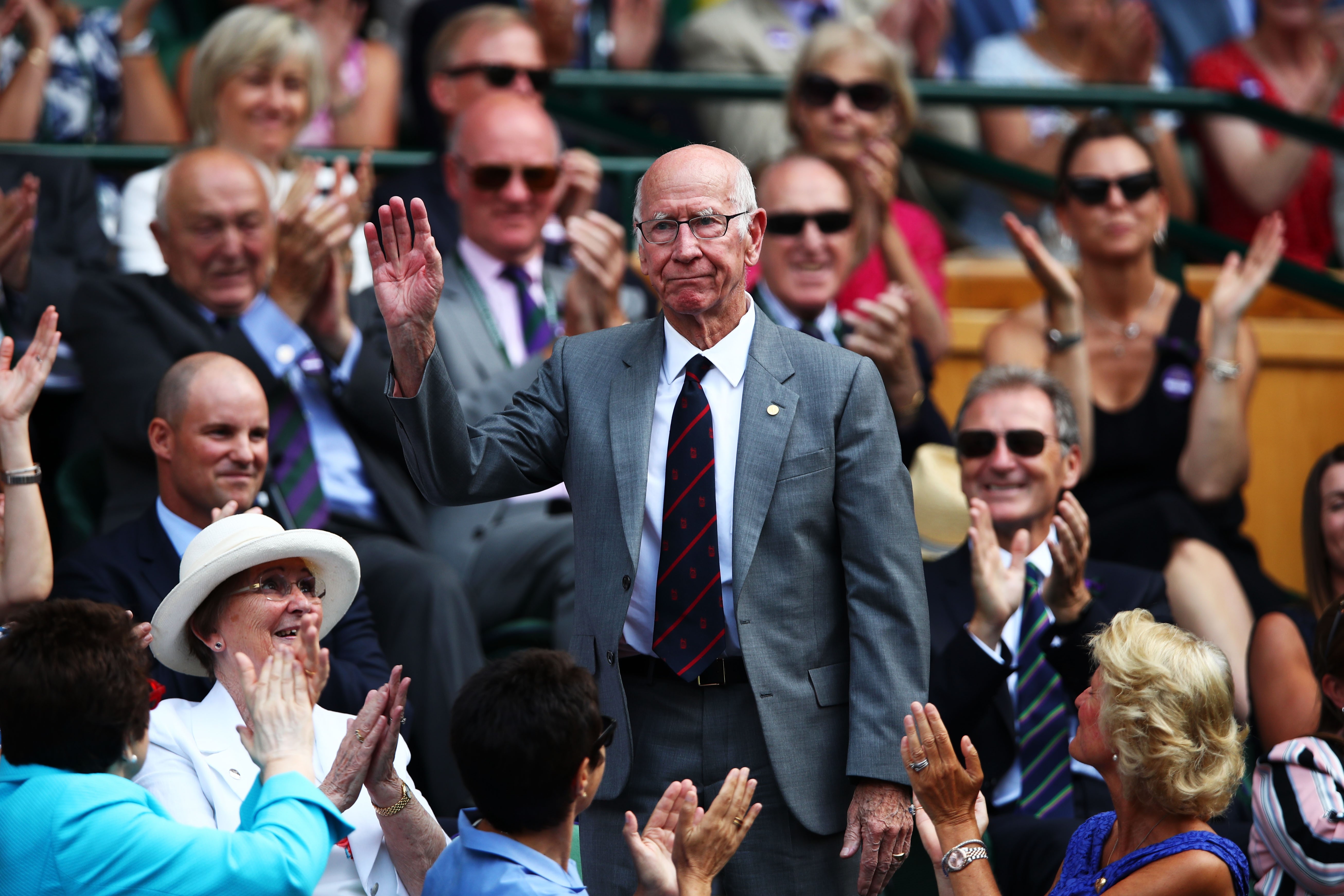 Bobby Charlton hyllas under Wimbledon 2018
