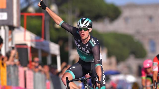 Ronde van Turkije: Sam Bennett wint ook 3e etappe en behoudt leiderstrui