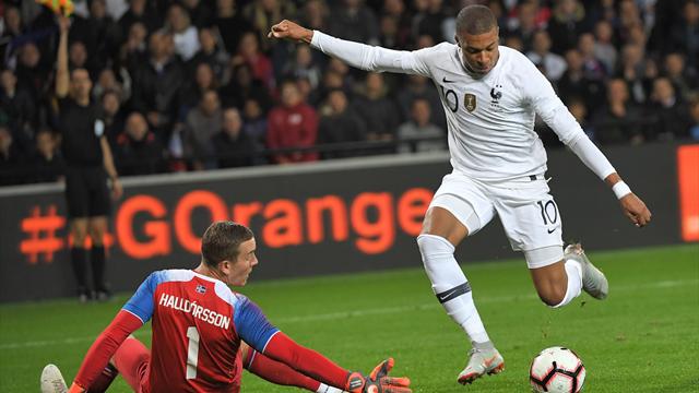 Mbappé évite aux Bleus une défaite gênante