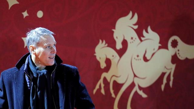 Van Basten deja de ser director de desarrollo técnico de la FIFA
