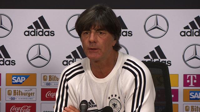 Löws Stichelei gegen Niederlande: "Haben uns für jedes Turnier qualifiziert" Löws Stichelei gegen Niederlande: "Haben uns für jedes Turnier qualifiziert"