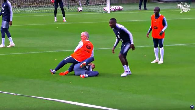 50 ans, toujours vert : quand Deschamps fait des misères à Mbappé à l'entraînement