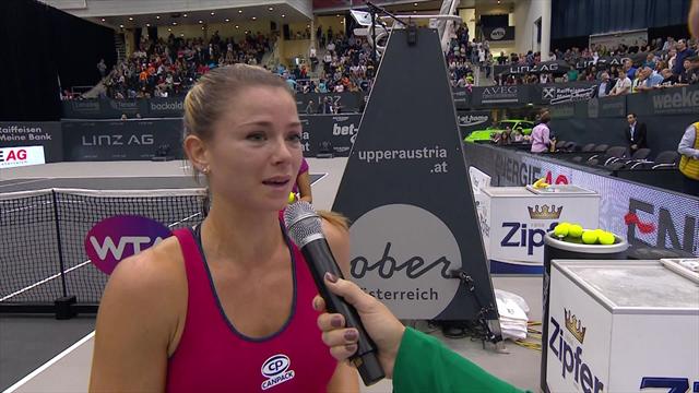 La gioia di Camila Giorgi: "Bellissima partita, l'ultimo game è stato sfiancante" La gioia di Camila Giorgi: "Bellissima partita, l'ultimo game è stato sfiancante"