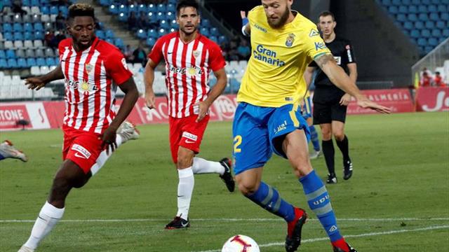 3-0. El Almería prolonga su racha en casa y ahonda la herida canaria