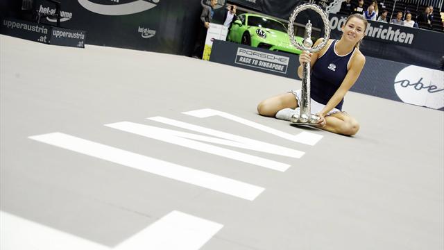 Camila Giorgi-Alexandrova 6-3, 6-1: gli highlights della sua vittoria a Linz Camila Giorgi-Alexandrova 6-3, 6-1: gli highlights della sua vittoria a Linz