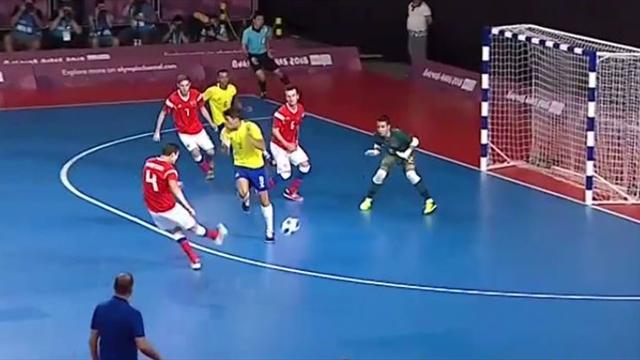 ¡Alucinante golazo en propia puerta sin explicación! Se le fue la cabeza por completo ¡Alucinante golazo en propia puerta sin explicación! Se le fue la cabeza por completo