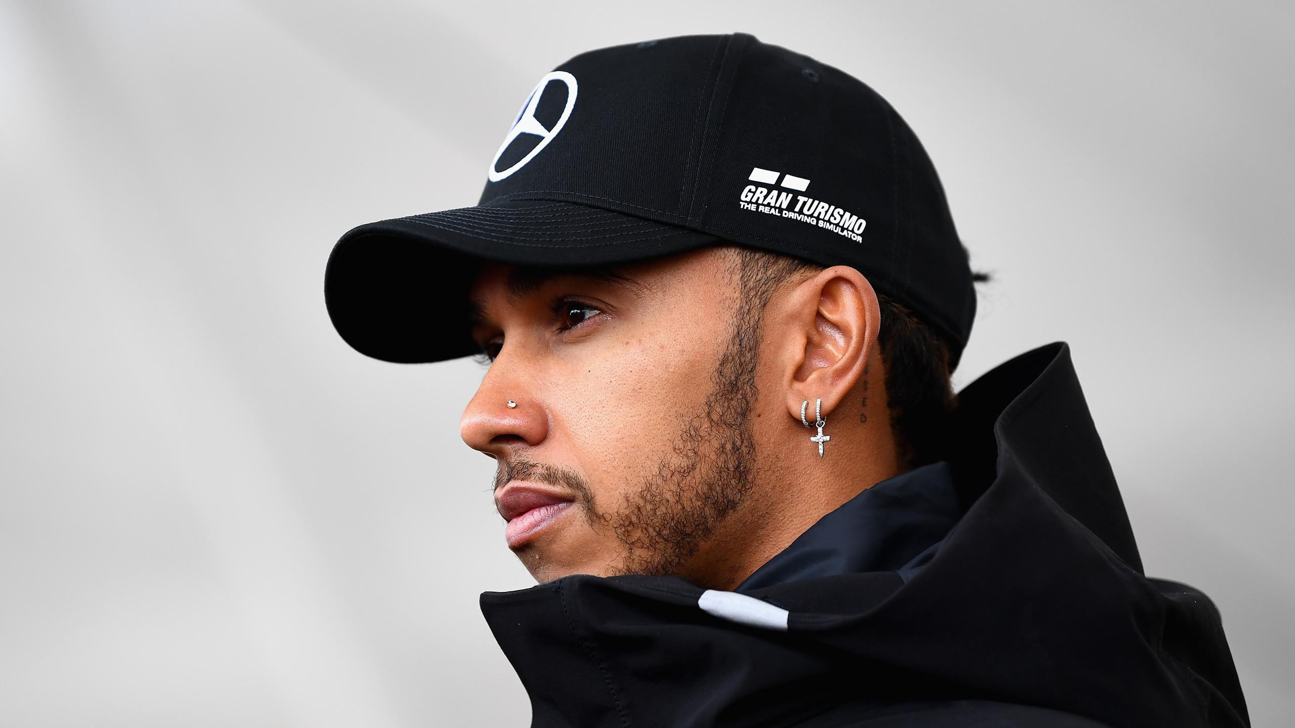 F1 News Lewis Hamilton Fastest Again As Austin Rain Continues