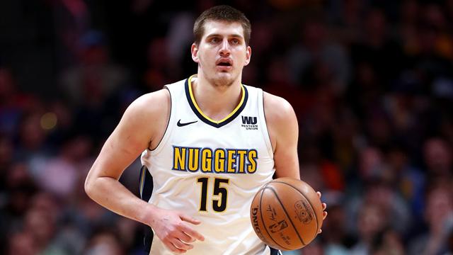 Avec un triple-double XXL, Jokic rejoint Chamberlain dans l'histoire