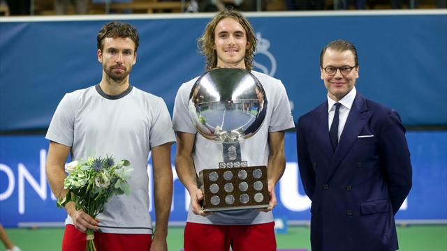 Première couronne pour Tsitsipas