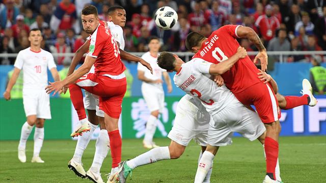 Derrien estime le VAR en échec sur le ceinturage, plaie du foot moderne Derrien estime le VAR en échec sur le ceinturage, plaie du foot moderne