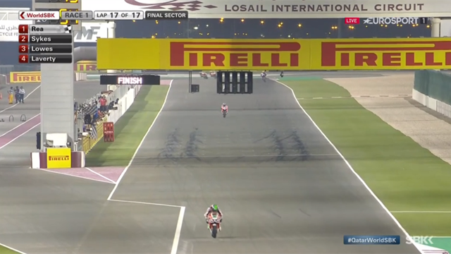 Rea va in fuga anche in Qatar, gara-1 è sua! Melandri chiude al 5° posto Rea va in fuga anche in Qatar, gara-1 è sua! Melandri chiude al 5° posto
