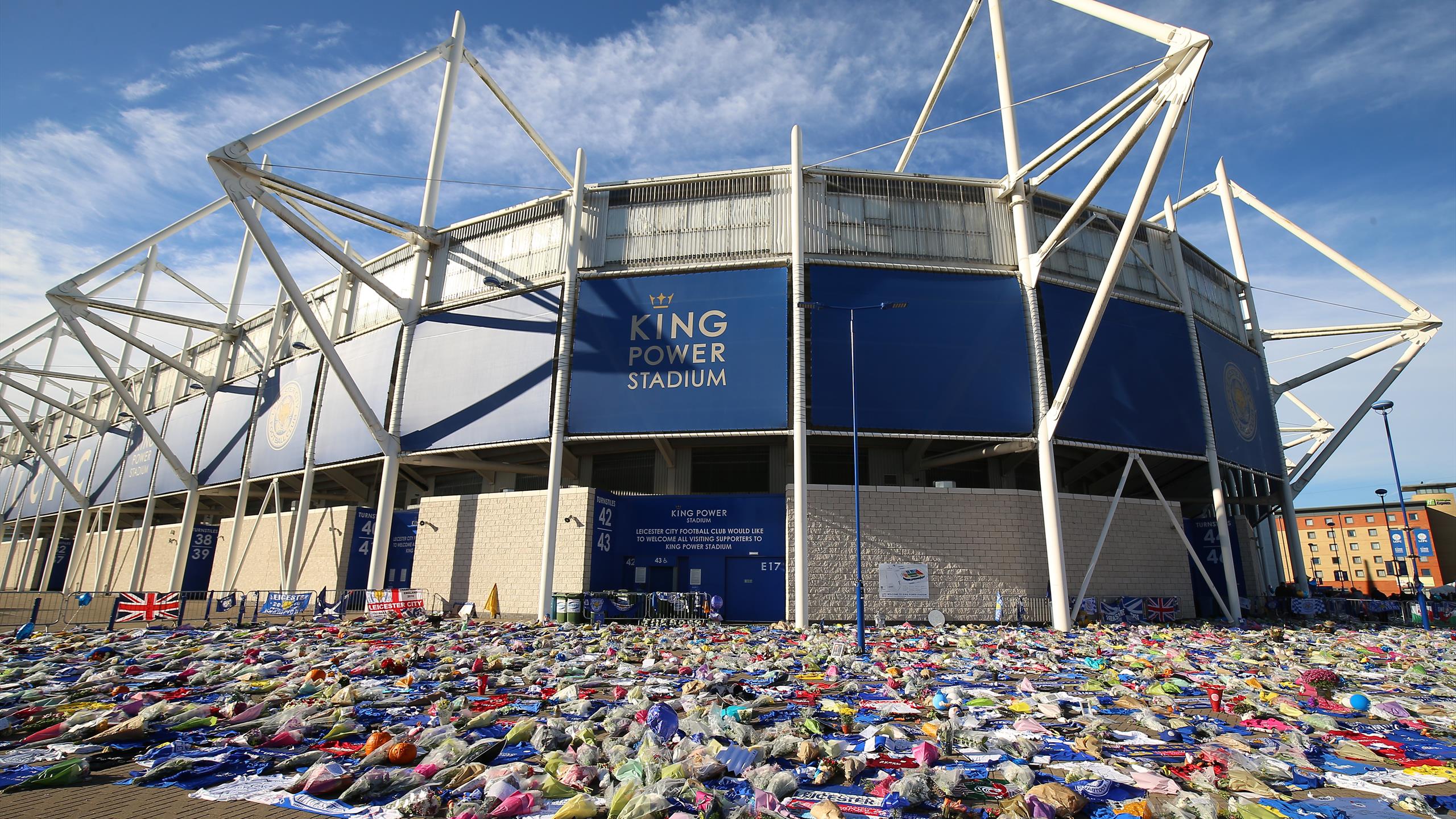 Tributes To Leicester Owner To Dominate Premier League Weekend Eurosport