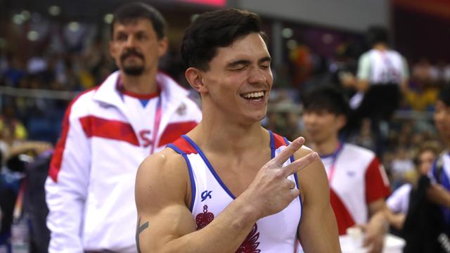 Далалоян выиграл золото чемпионата мира в вольных упражнениях