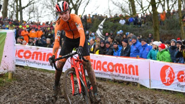 Annemarie Worst Europees kampioen veldrijden, podium volledig Nederlands