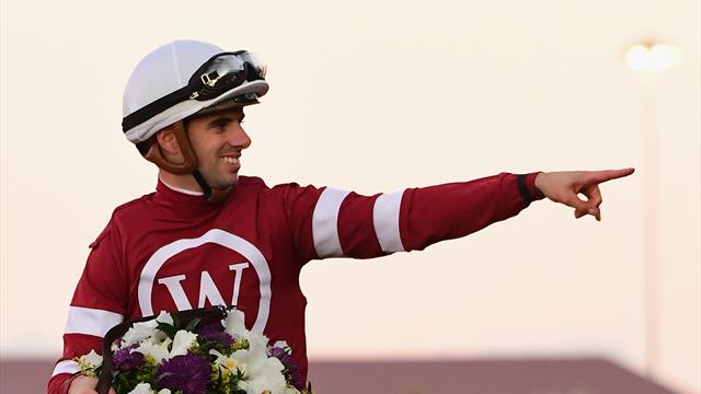 monomoy girl eases to longines breeders cup distaff victory at