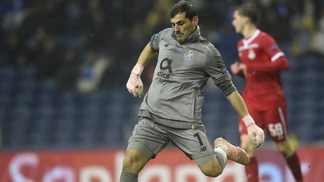 La indumentaria más extraña con la que Casillas pisó un terreno de juego