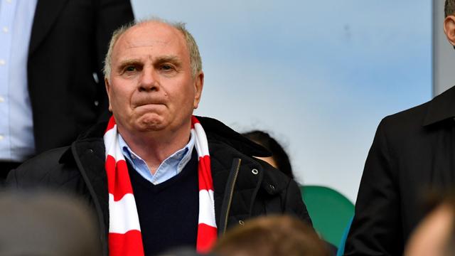 Hoeneß stapelt tief: "Als Außenseiter nach Dortmund" Hoeneß stapelt tief: "Als Außenseiter nach Dortmund"