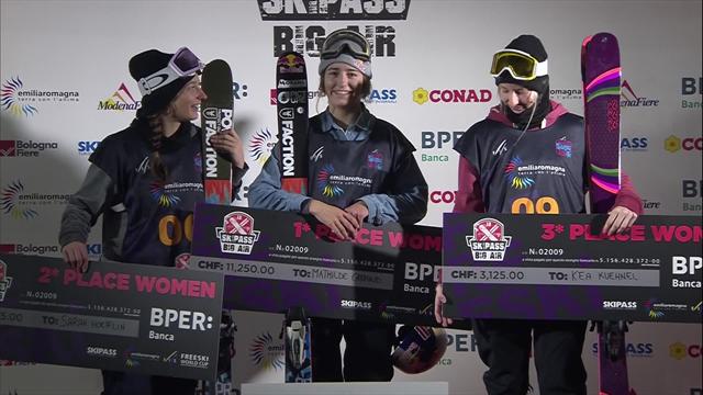 Watch the Women's Big Air podium celebrations in Modena Watch the Women's Big Air podium celebrations in Modena