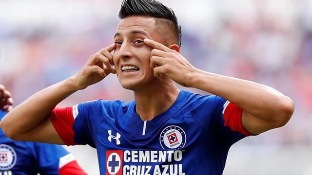 Roberto Alvarado probó con Manchester City por el 'pacto de caballeros'