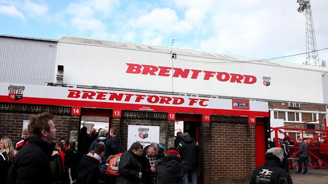 Brentford chief executive Mark Devlin to step down