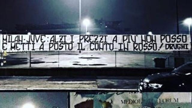 I tifosi della Juve protestano per il caro biglietti: striscioni a San Siro, sciopero col Milan