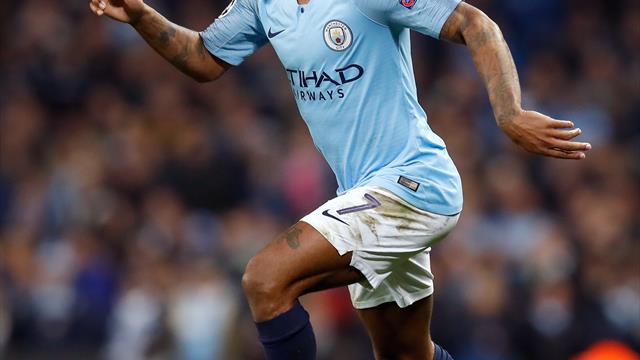 Sterling signs new contract keeping him at the Etihad until 2023